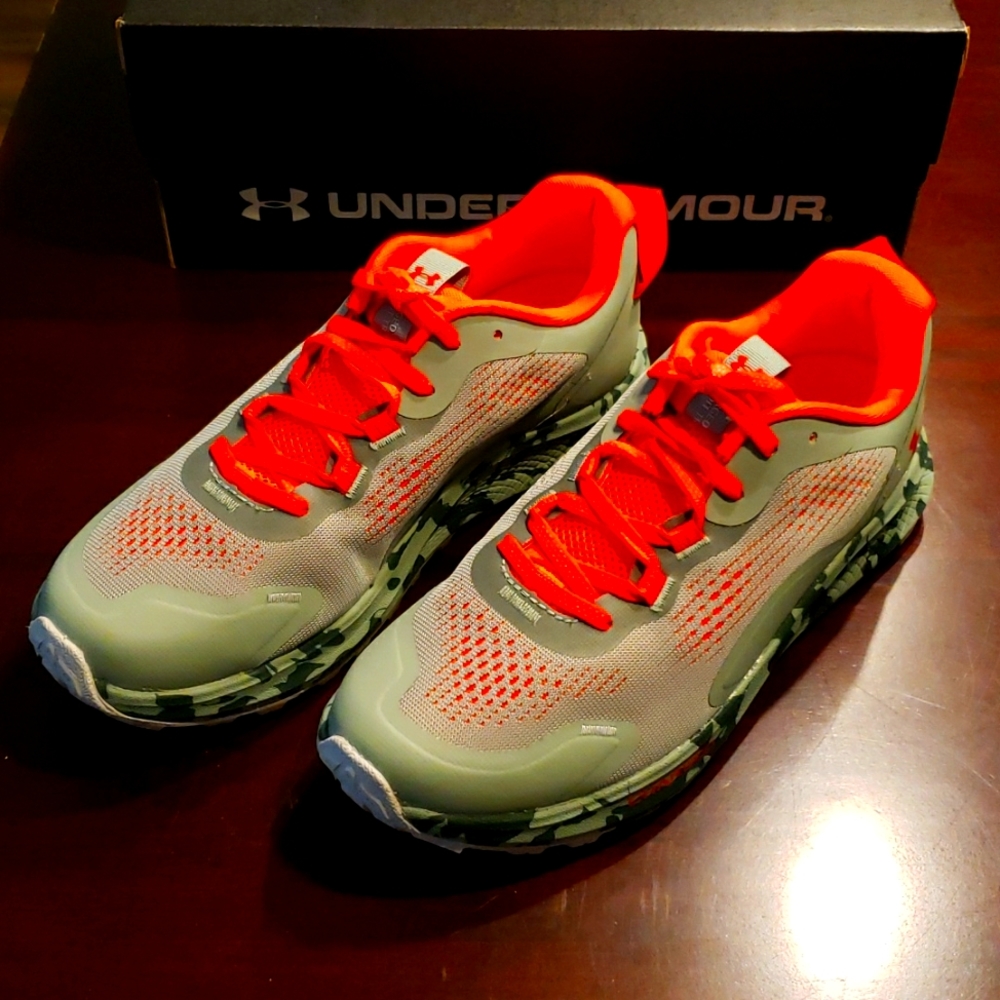 Under Armour W Charged Bandit TR 2